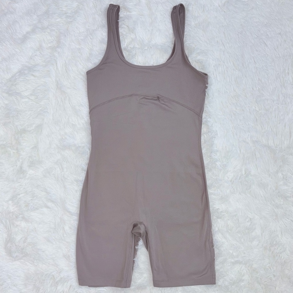 Muave Activewear Romoer